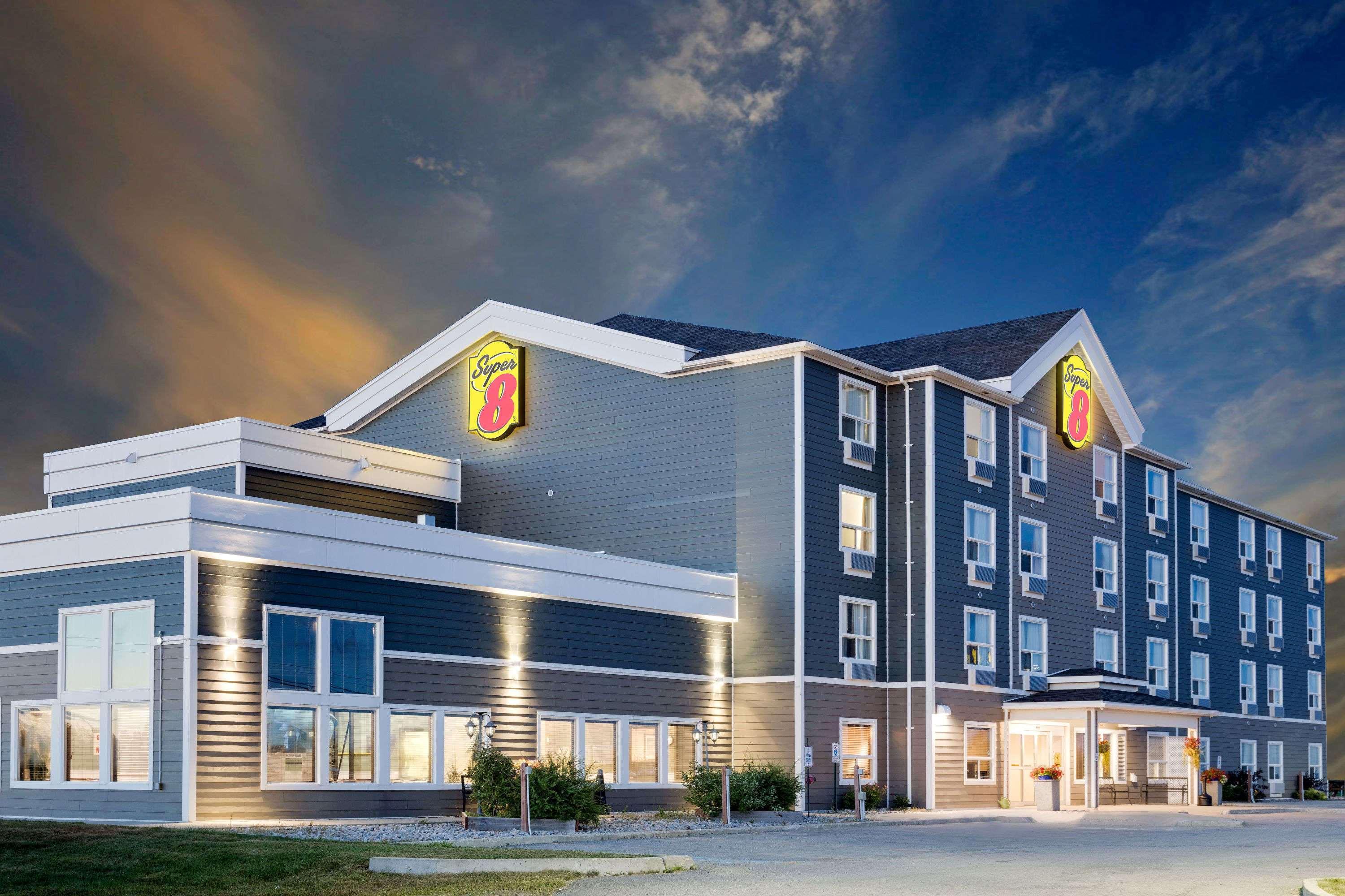 Hotel Super 8 By Wyndham Kapuskasing Zewnętrze zdjęcie