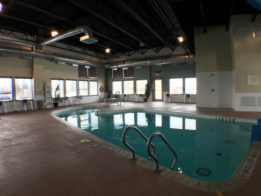 Hotel Super 8 By Wyndham Kapuskasing Zewnętrze zdjęcie