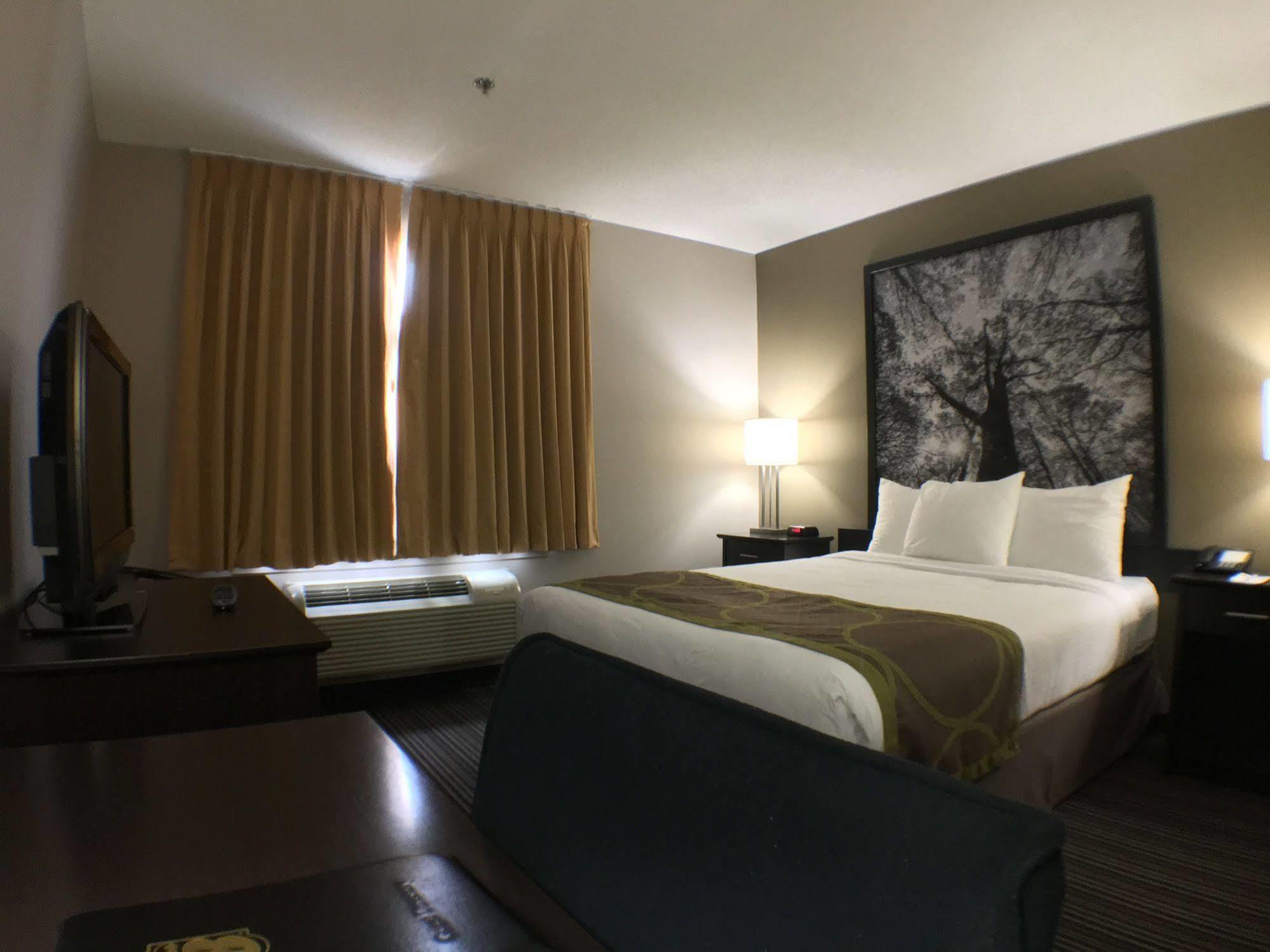 Hotel Super 8 By Wyndham Kapuskasing Zewnętrze zdjęcie