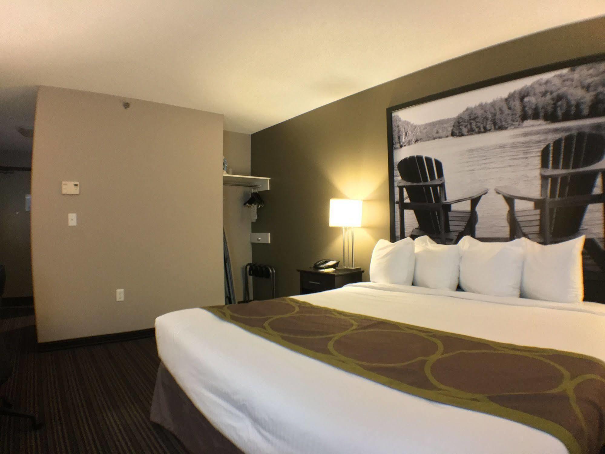 Hotel Super 8 By Wyndham Kapuskasing Zewnętrze zdjęcie