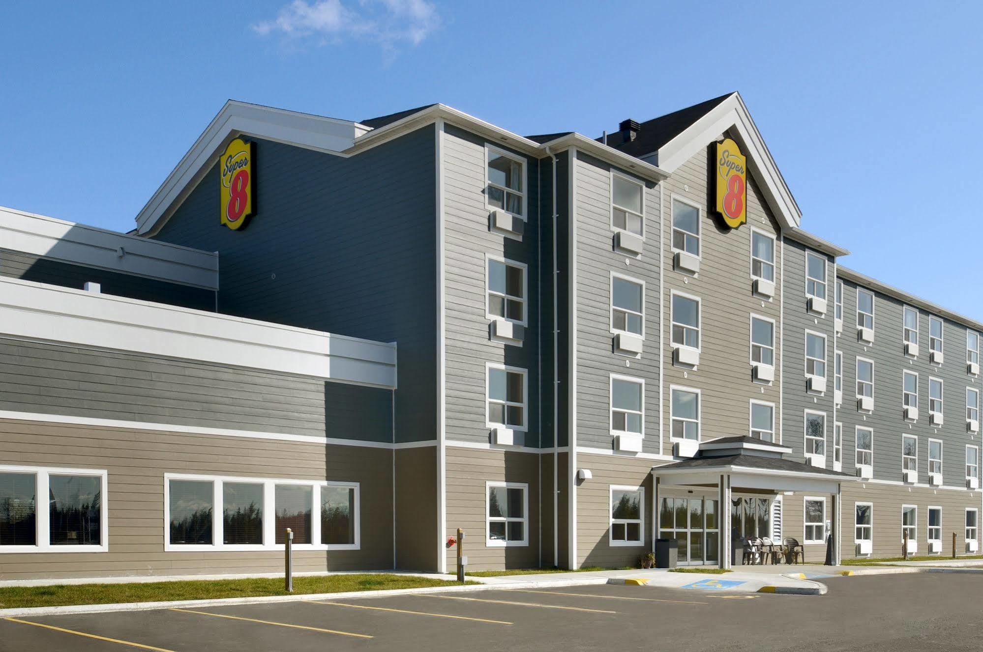 Hotel Super 8 By Wyndham Kapuskasing Zewnętrze zdjęcie