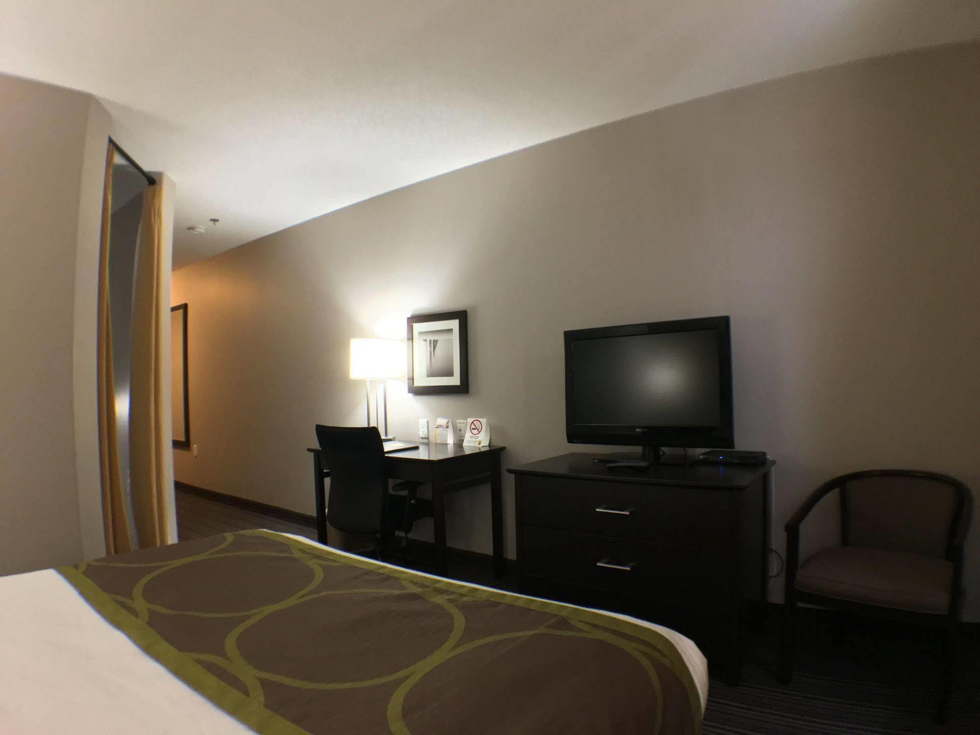 Hotel Super 8 By Wyndham Kapuskasing Zewnętrze zdjęcie