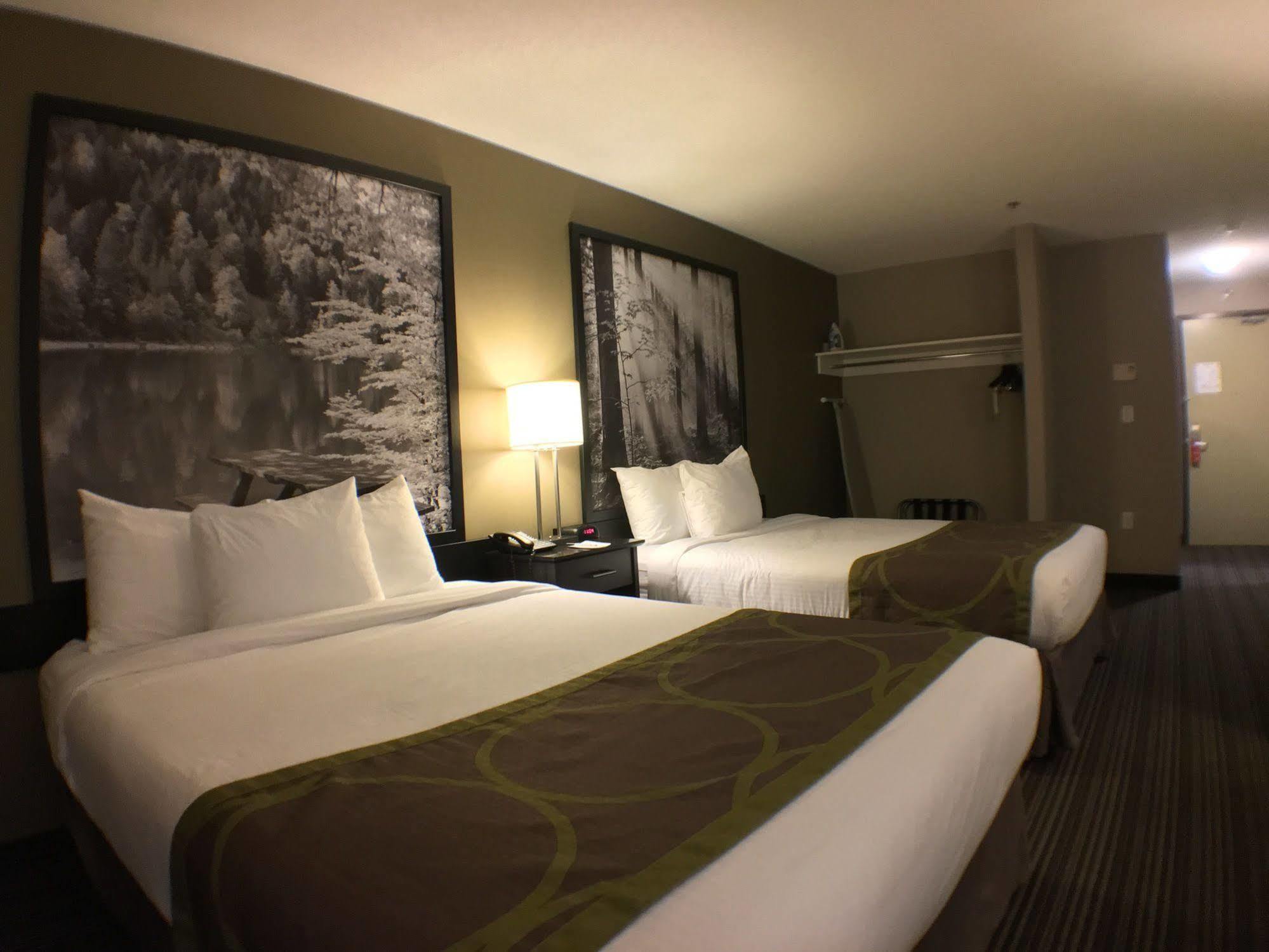 Hotel Super 8 By Wyndham Kapuskasing Zewnętrze zdjęcie
